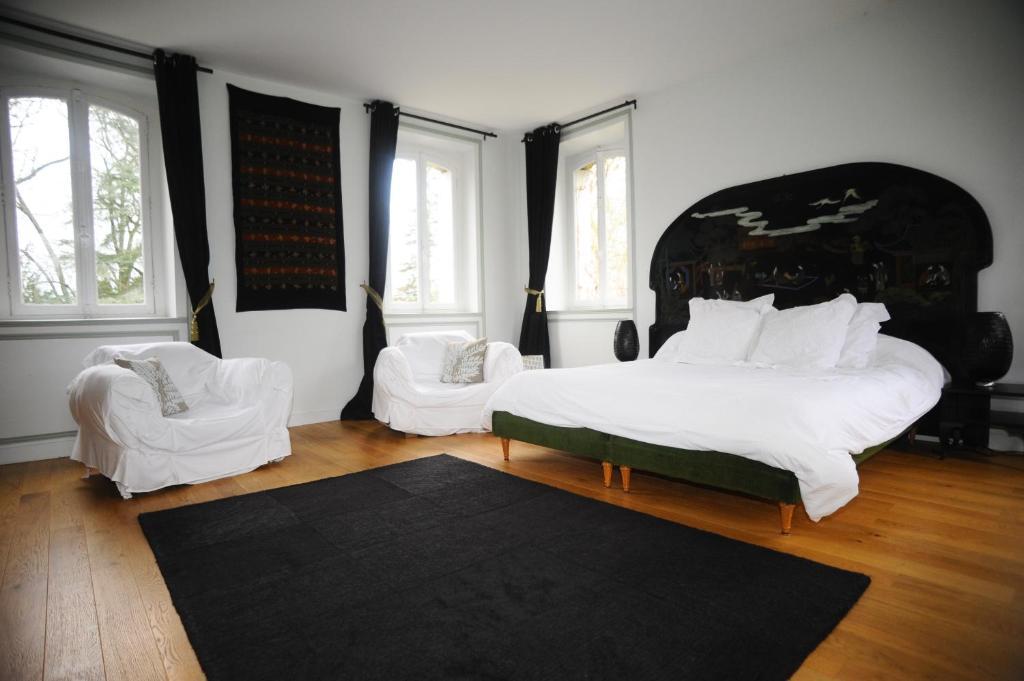 Chateau De Bertreville Bed and Breakfast Værelse billede