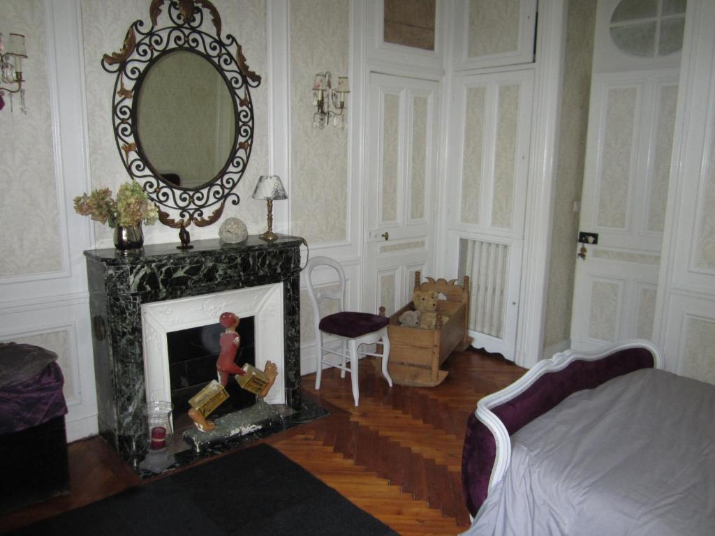 Chateau De Bertreville Bed and Breakfast Værelse billede